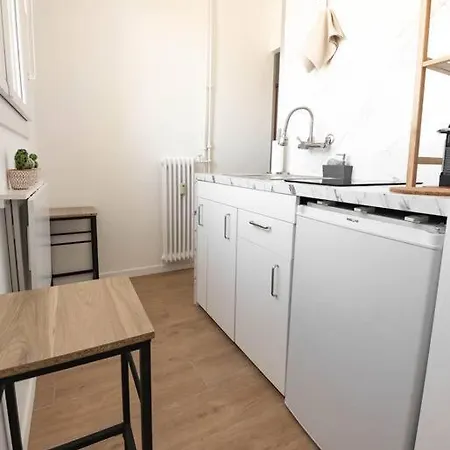 / 15min De La Apartment *